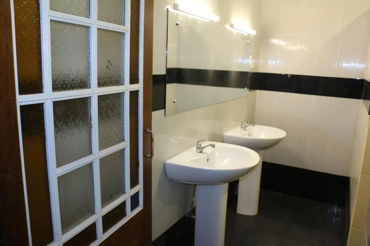 Villa 92 City Stay Kandy Bed & Breakfast